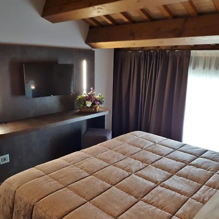 Agriturismo Cabrele Santorso Eksteriør bilde